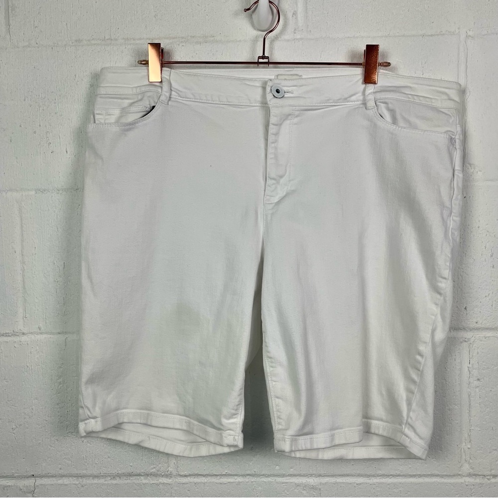 J. Jill Denim Bermuda Jean Shorts White Stretch Summer Casual Classic 18P